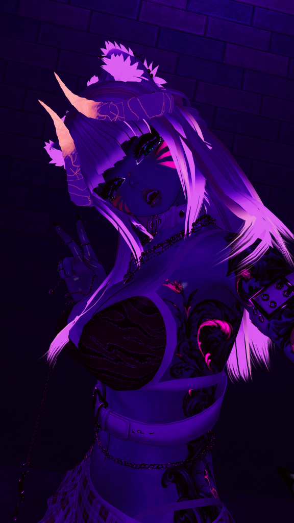 VRChat_2026-06-09_00-32-45.214_4320x7680