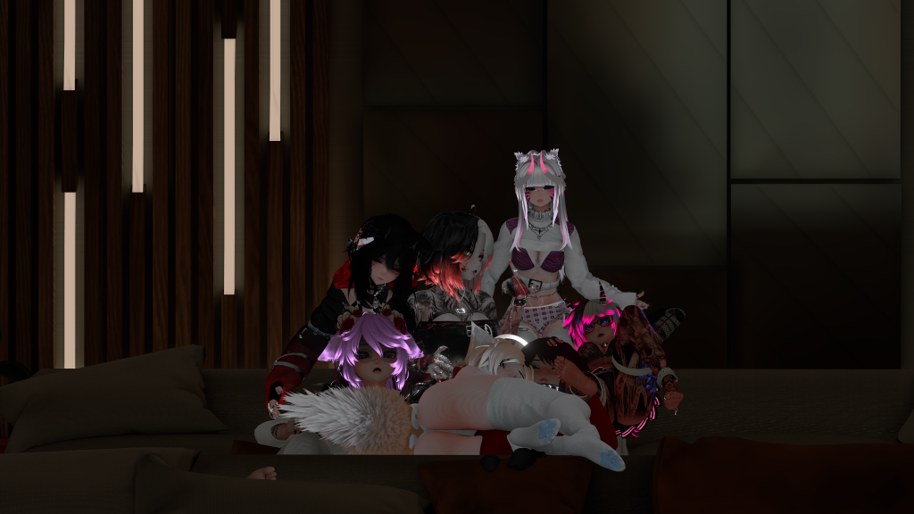 VRChat_2026-06-22_19-31-32.288_7680x4320